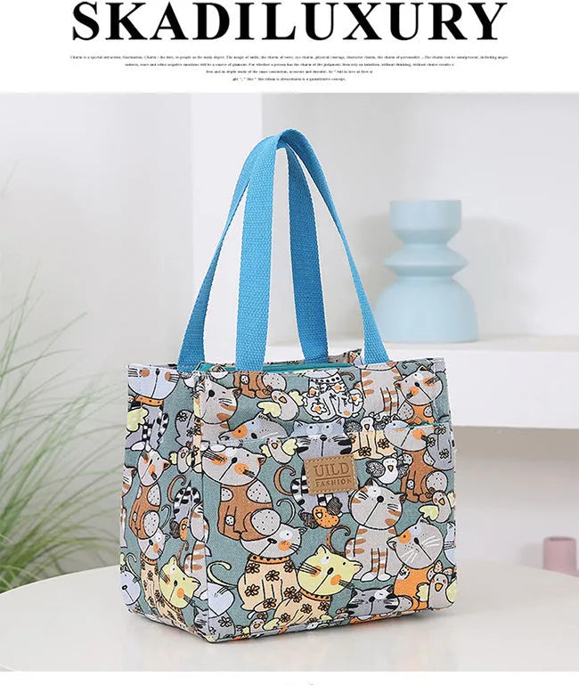 Women's portable printed canvas bag with aluminium frame in horizontal square shape