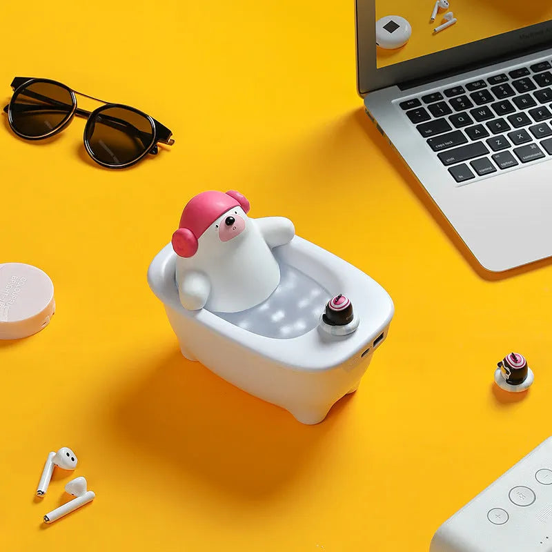 White creative USB humidifier with 550ml water tank for desktop use