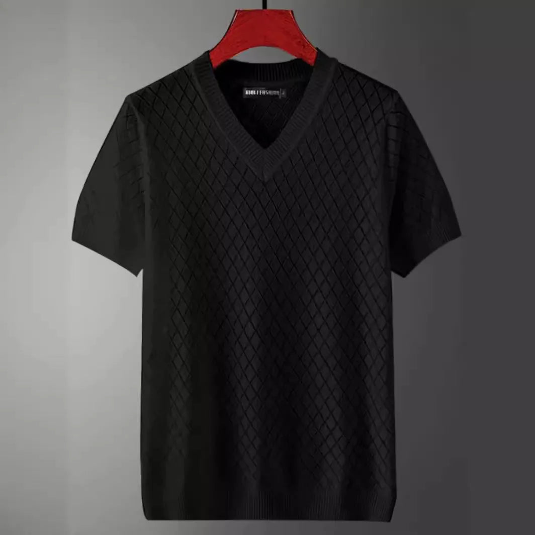 Man wearing a black Korean style V-neck ice silk summer t-shirt for casual wear