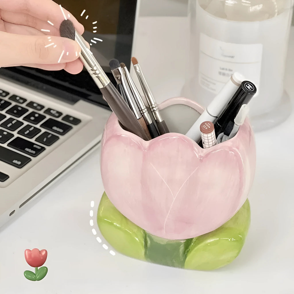 Ceramic flower pen holder storage box with floral design on desktop