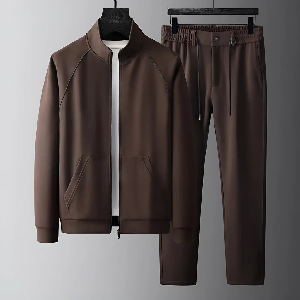 Stand collar sports suit tracksuit in slim fit with coat and pants
