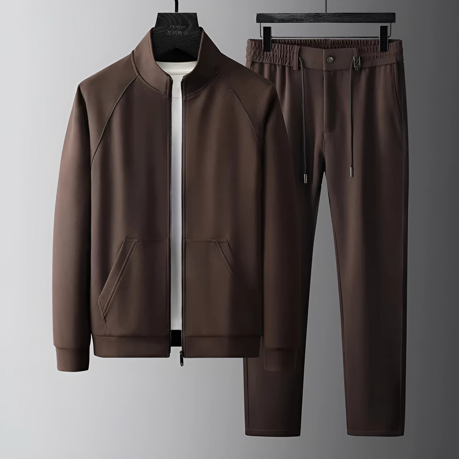Stand collar sports suit tracksuit in slim fit with coat and pants