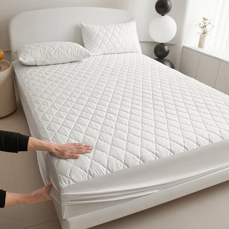 Diamond lattice quilted waterproof mattress protector three-piece set with fitted sheet and pillowcases in bamboo fibre