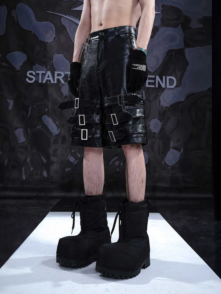 Black men's PU leather cropped pants shorts with medium-low waist and stretch fit