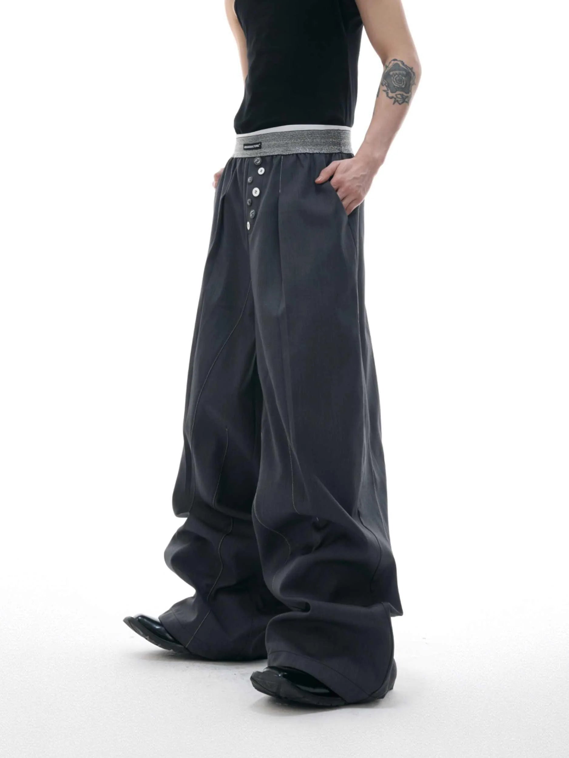 Drooping straight-leg suit pants with button open line design and high waist in black and grey colours