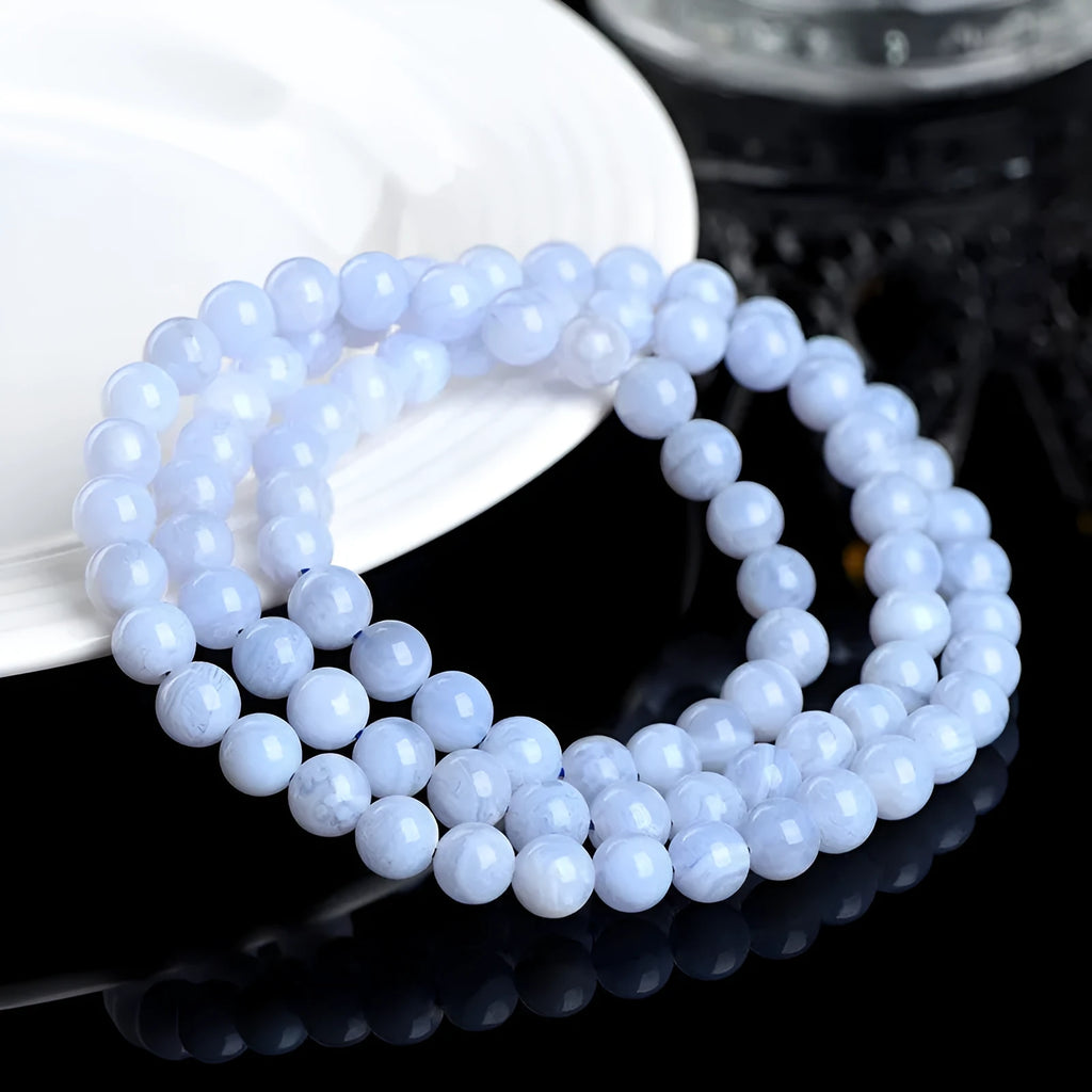 Blue agate bracelet with striped beads in 6-6.8mm three-circle arrangement