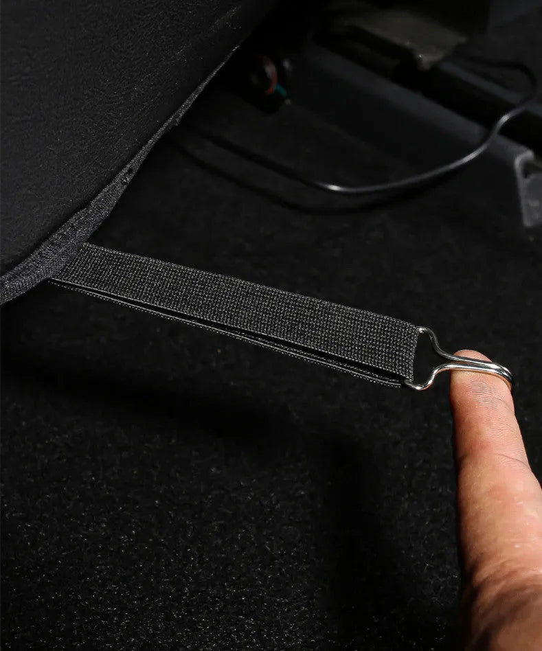 Black leather rear seat anti-kick pad with single pocket, dimensions 68cm by 42cm