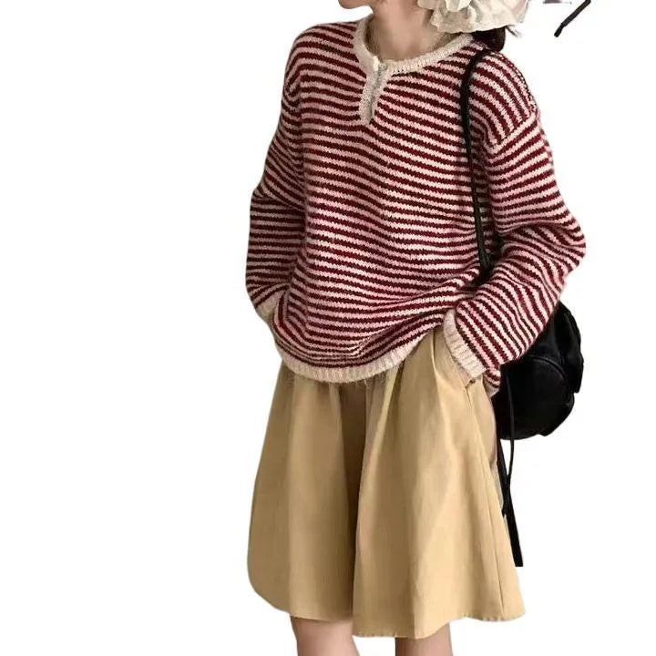 Women's striped cashmere sweater in red or blue with retro design and regular long sleeves