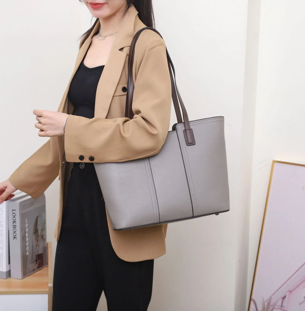 Women's genuine leather large capacity shoulder bag in box shape with sandwich pocket