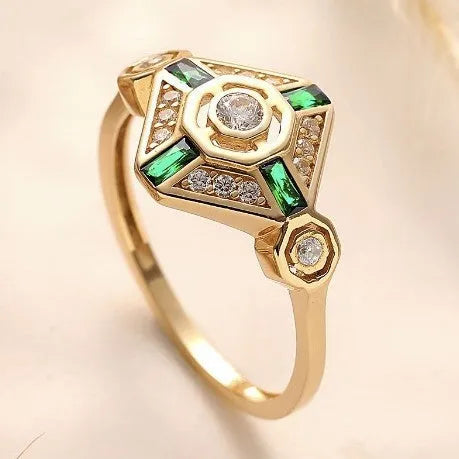 Square geometric emerald diamond ring in lvzuan colour with electroplated finish