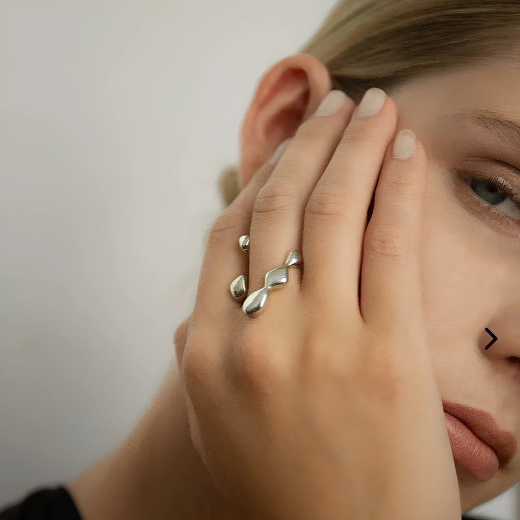 Gold or silver brass opening ring with sphere and circle design for women