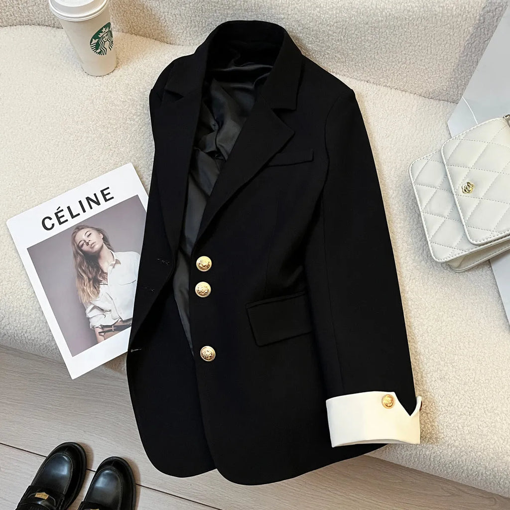 Korean-style loose fit women's coat in milky white with pockets and long sleeves