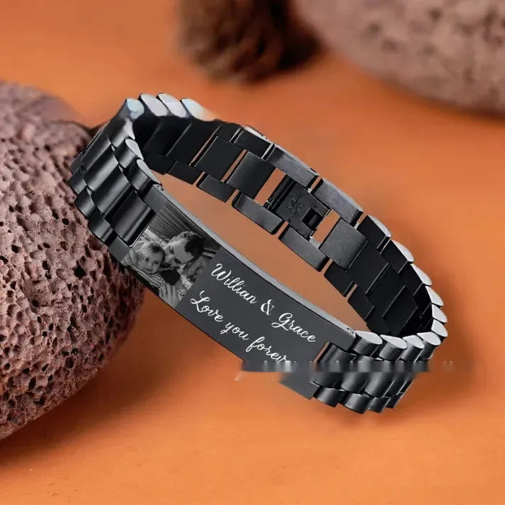 Titanium steel heart-shaped lettering bracelet with electroplated black lettering on curved piece