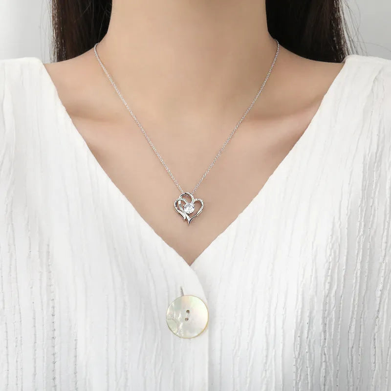 Women's heart-shaped necklace in 925 silver with gold plating and diamond treatment
