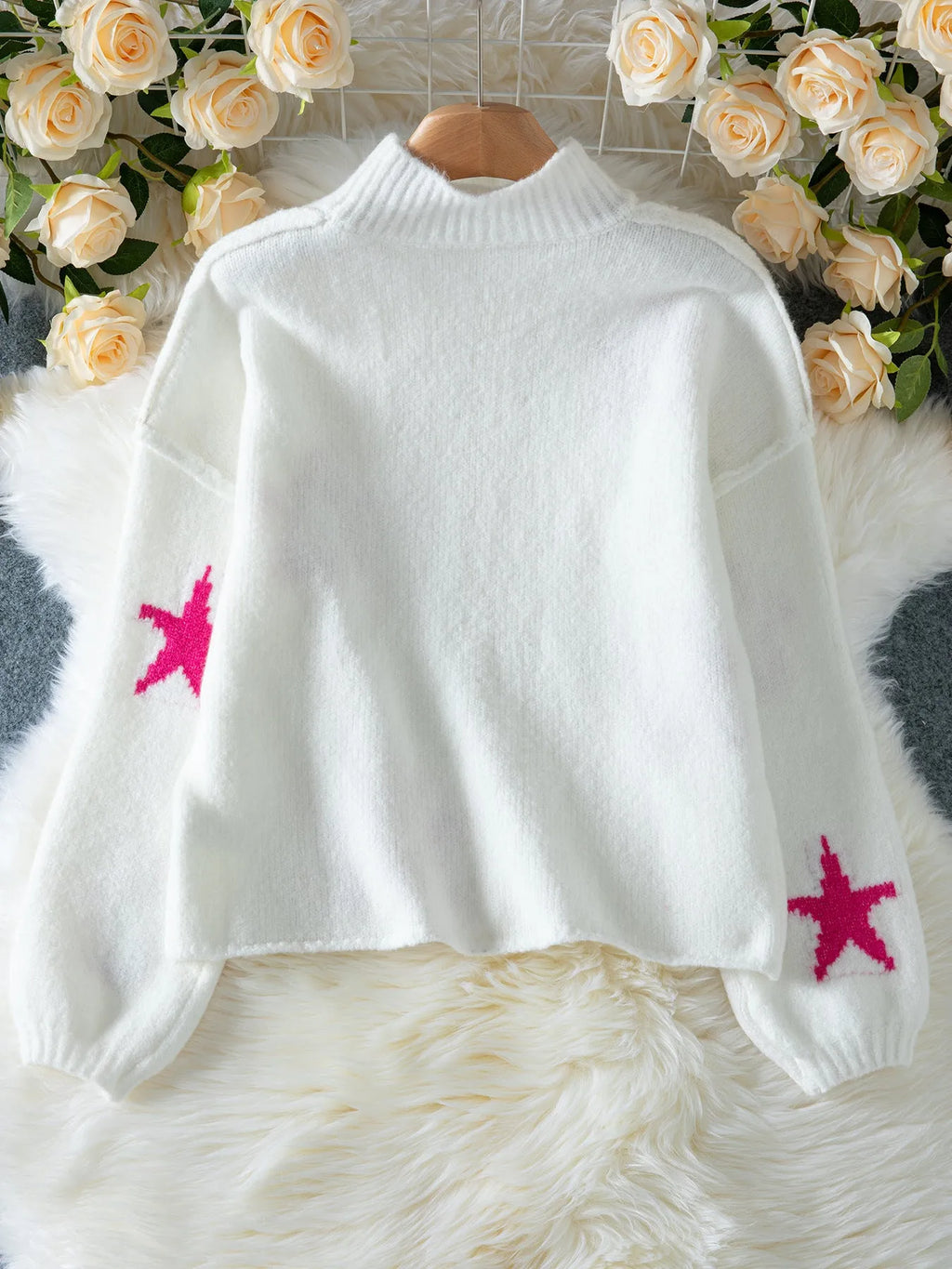 White women's loose turtleneck pullover with five-pointed star pattern in thick imitation velvet fabric