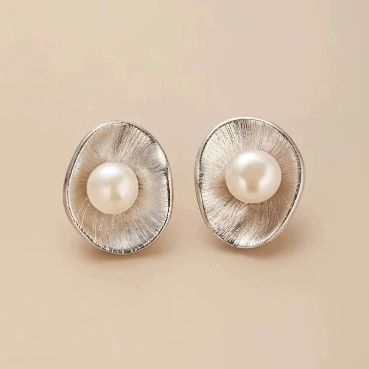 Pearl sterling silver geometric needle earrings with electroplated finish