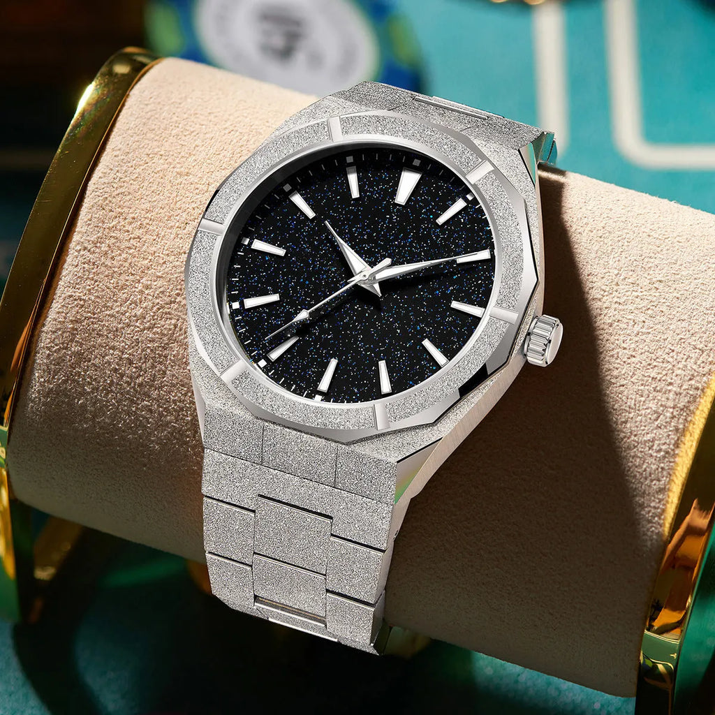 Men's business watch with stainless steel case and bracelet featuring luminous hands