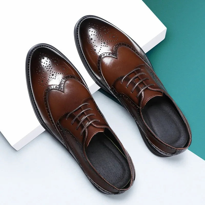 Men's black and brown business brogue leather shoes with traditional wingtip design