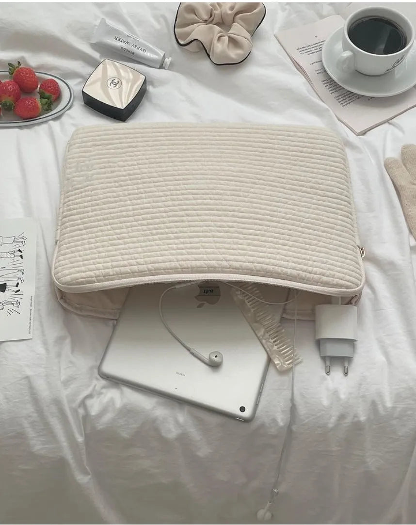 Black and white anti-seismic cotton cloth laptop bag clutch for tablets with internal coin pocket