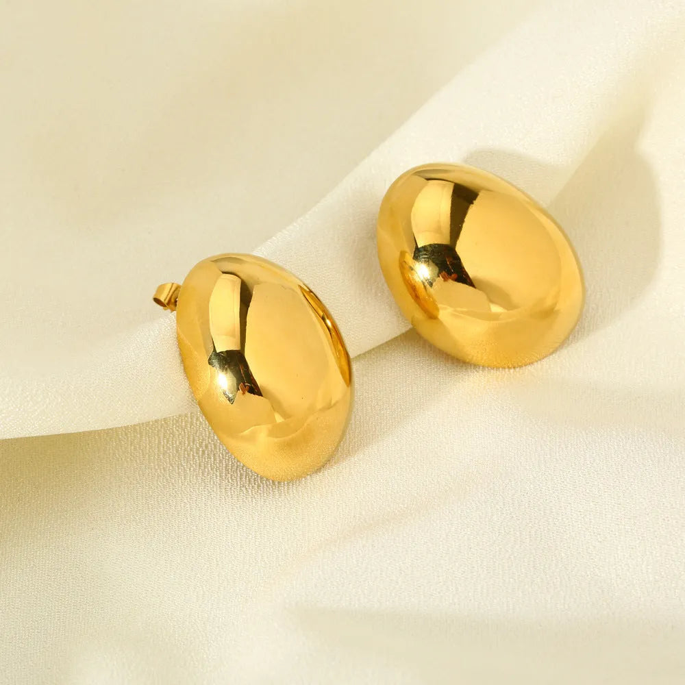 Geometric stainless steel ear studs with line pattern and electroplated glazed finish in colour DFE139