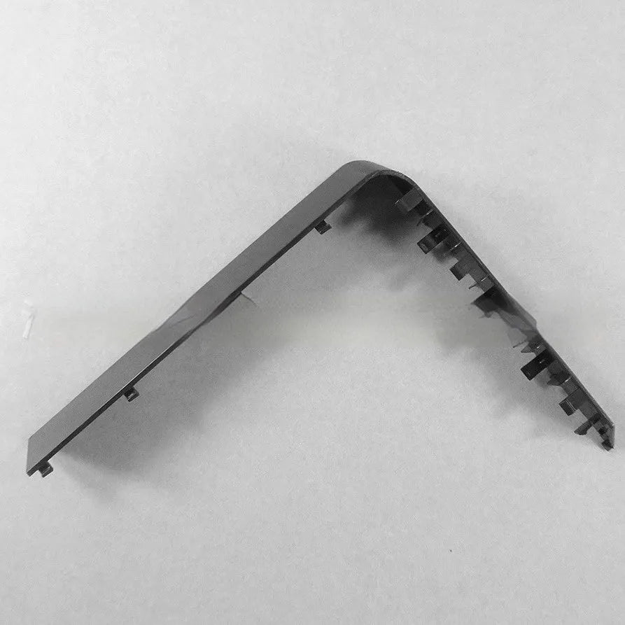 Hard disk baffle cover in black or white for 3.5-inch and 2.5-inch drive bays