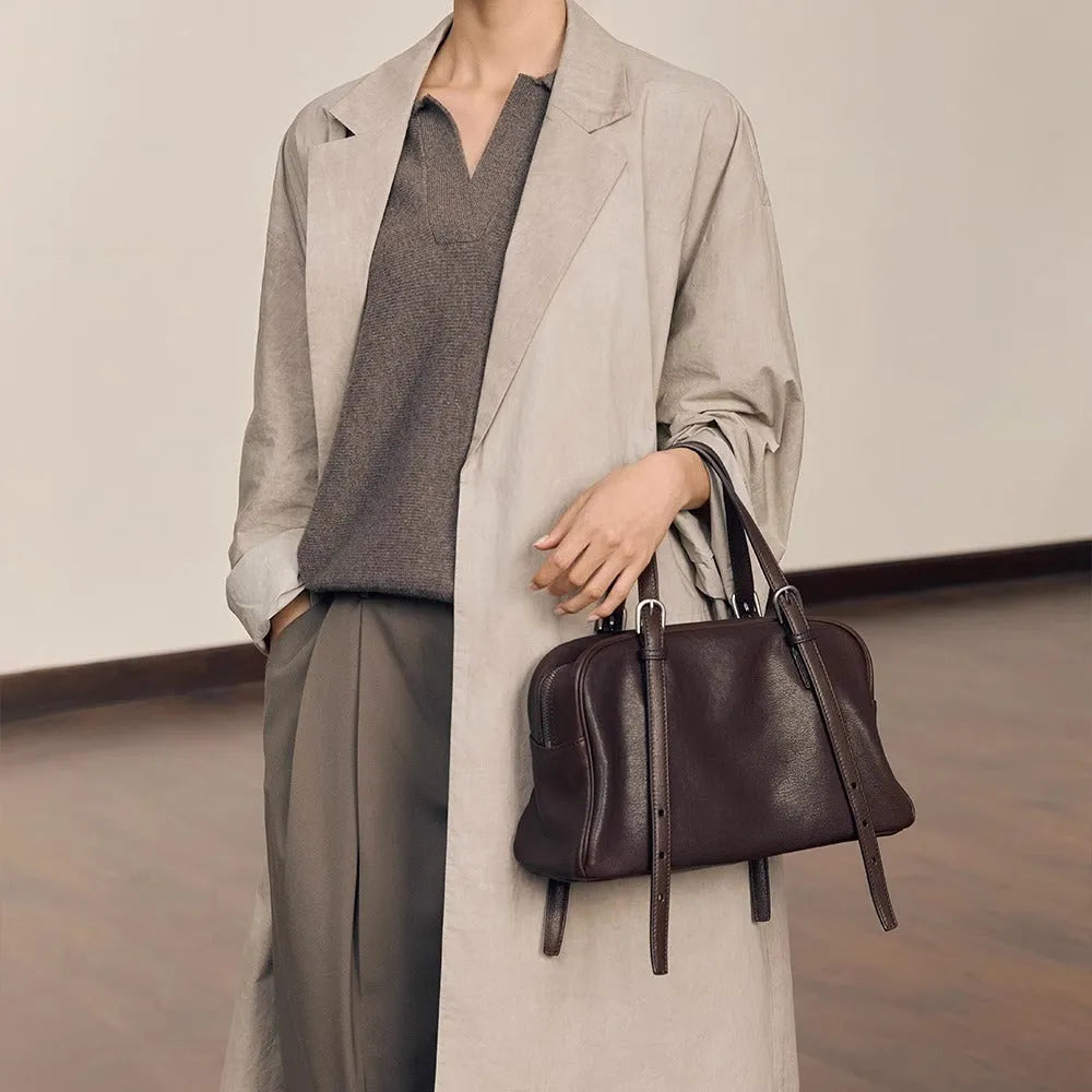 Women's genuine leather retro shoulder bag in horizontal square shape with double straps