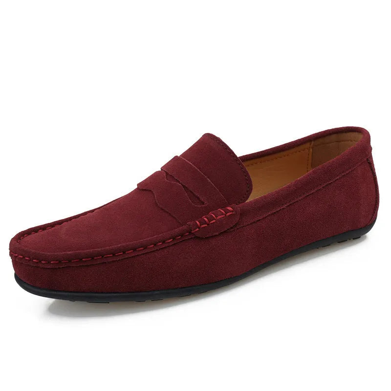 Men's solid colour suede loafers with round toe and slip-on design