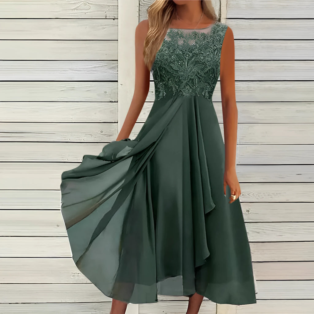 Women's sleeveless chiffon dress with lace hollow-out stitching in princess style