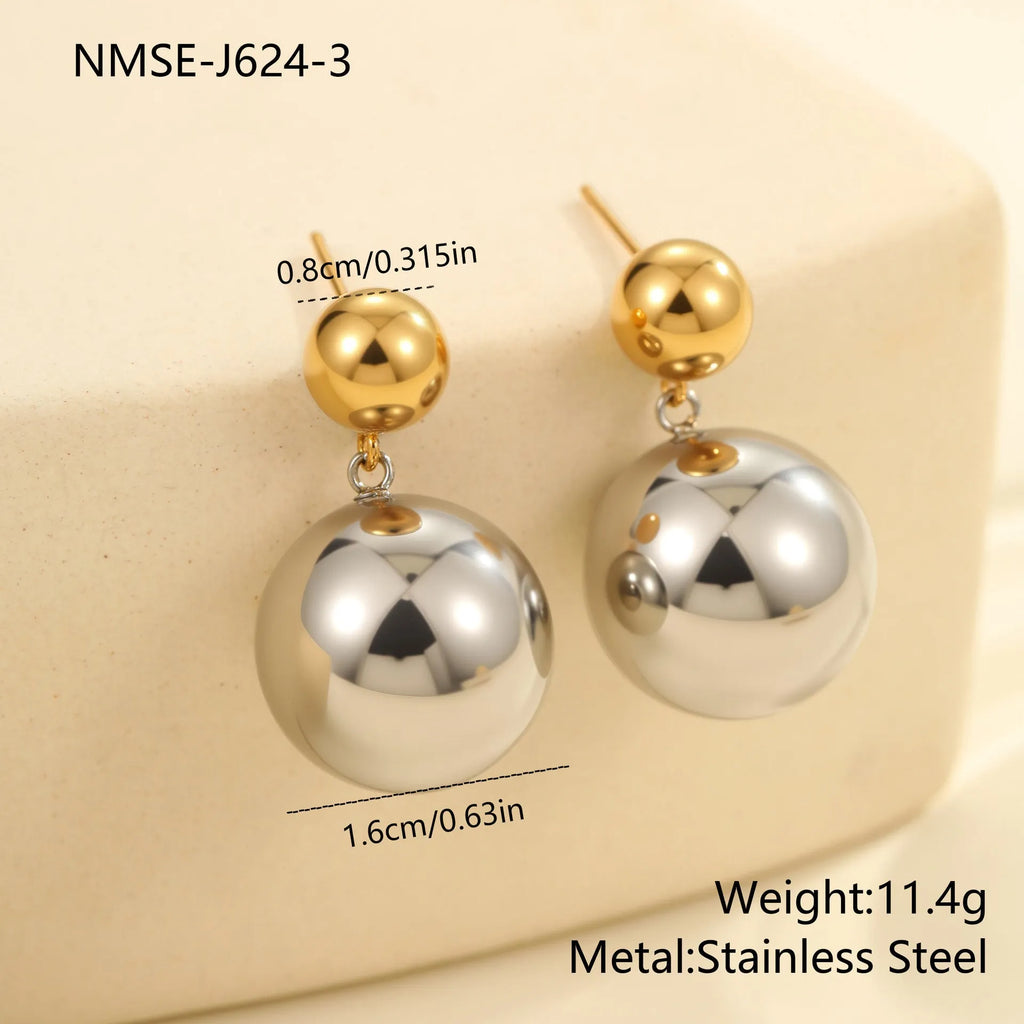 Women's geometric ear studs with colour-block design and round bead elements