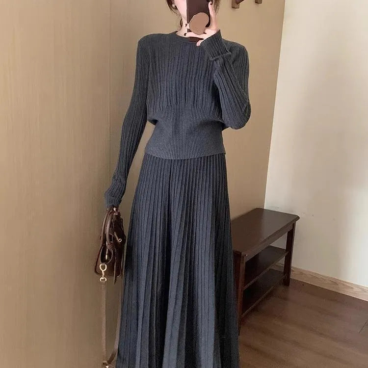 Dark grey knitted dress suit set with 3D pattern and ethnic style collage stitching