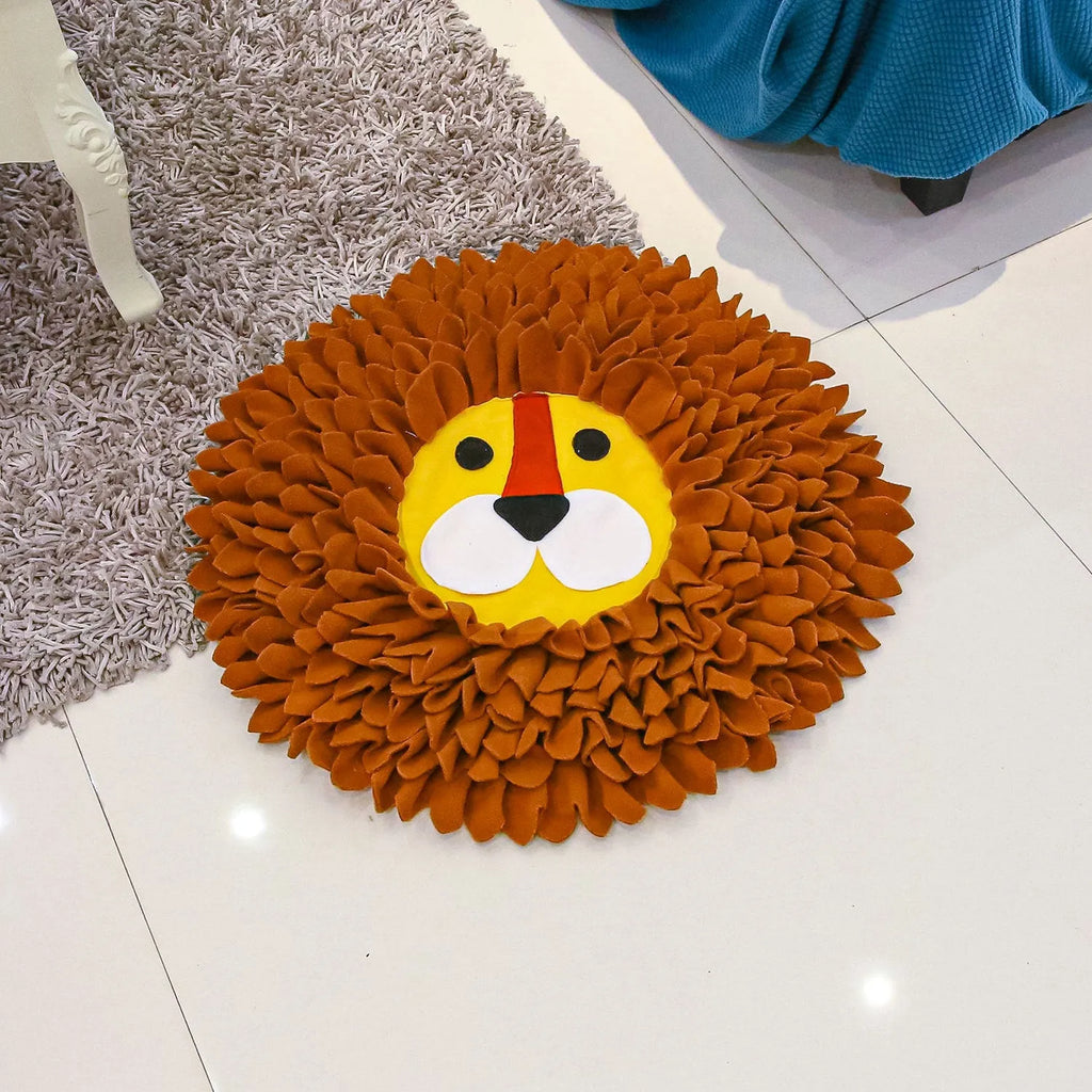 Brown lion pattern sniffing pad for dogs and cats with textured Yizhiwen fabric measuring 33cm by 25cm