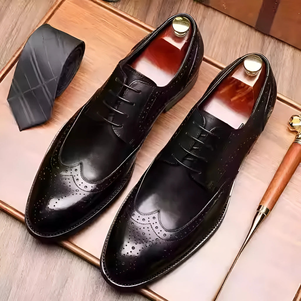 Men's burgundy pointed toe brogue business shoes with carved patterns and lacing