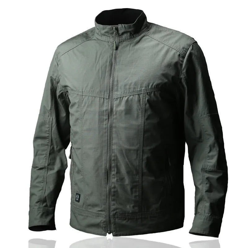 Men's tactical camouflage jacket in polyester with plaid pattern.