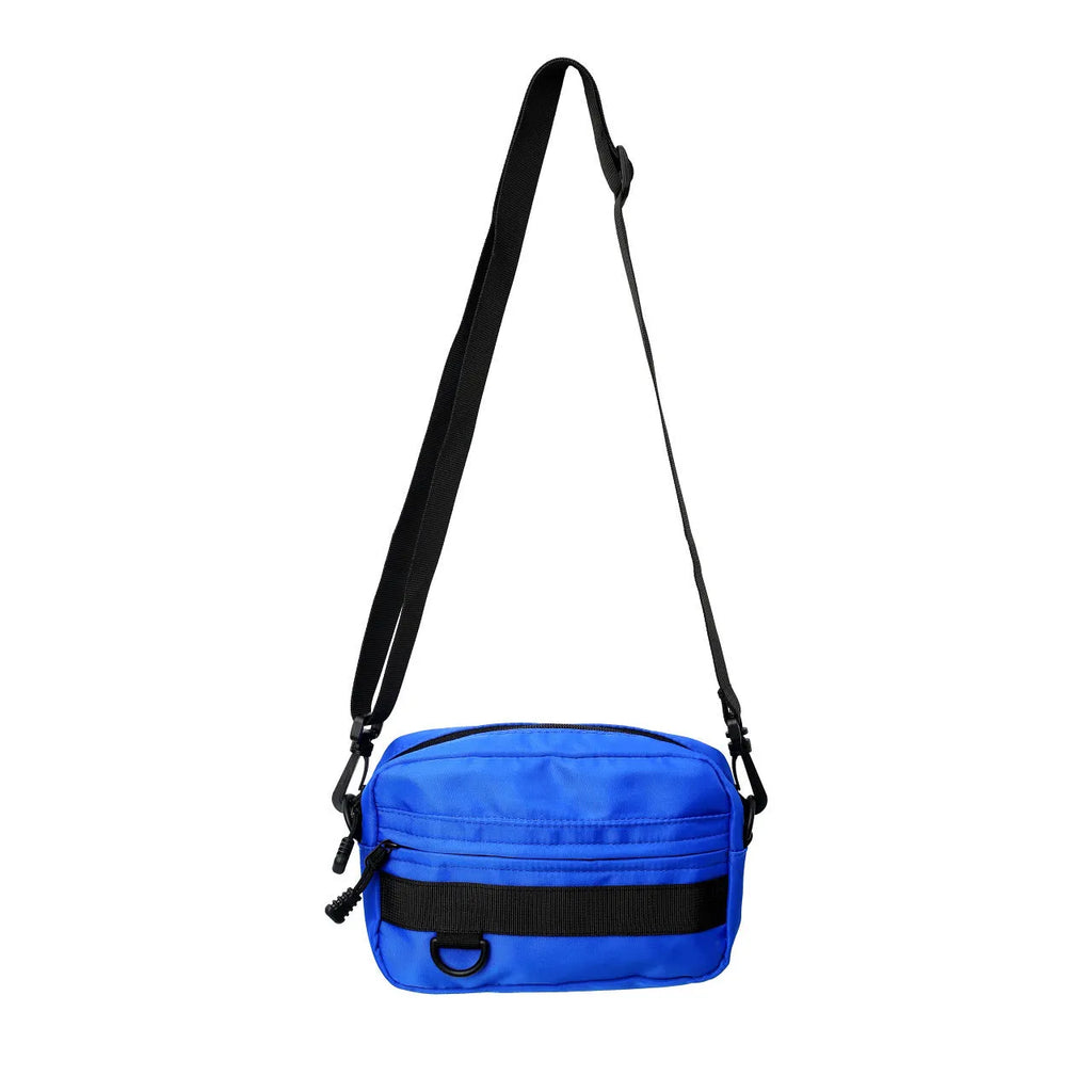 Men's street style messenger bag in solid colour with crossbody strap and sewing thread detailing
