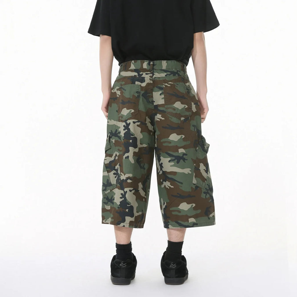 Men's cotton camouflage trousers with wide leg loose fit and side stitching detail