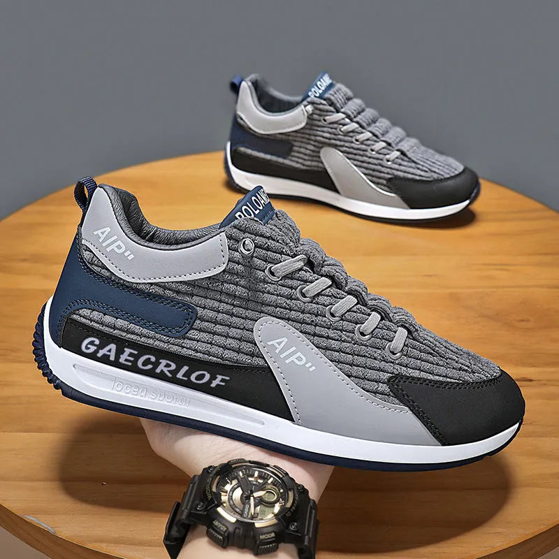 Men's green and grey mesh running shoes with lace-up front and round toe