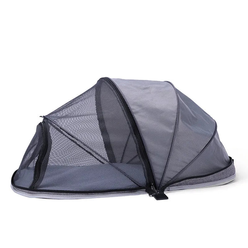 Pet folding tent in L code size with cloth construction and half mesh design
