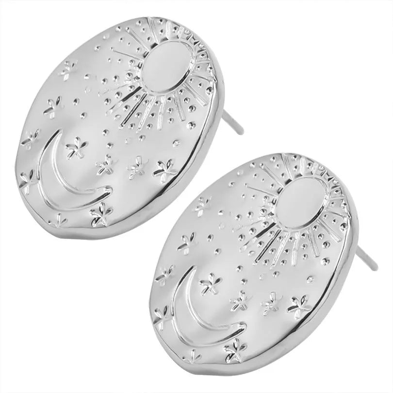 304 stainless steel geometric shell design stud earrings in gold and silver electroplated finish options