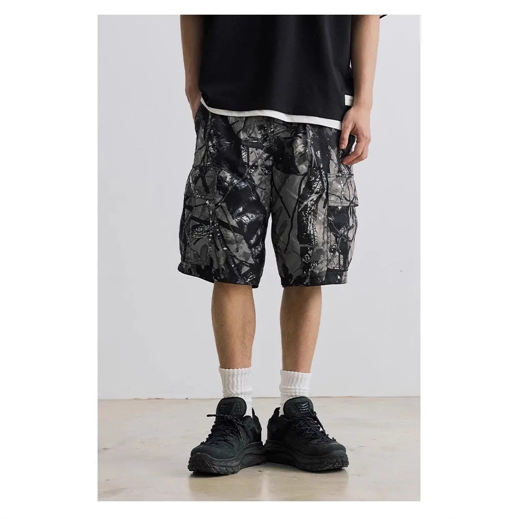 Loose casual straight-leg denim shorts in black or army green with micro-elastic waistband