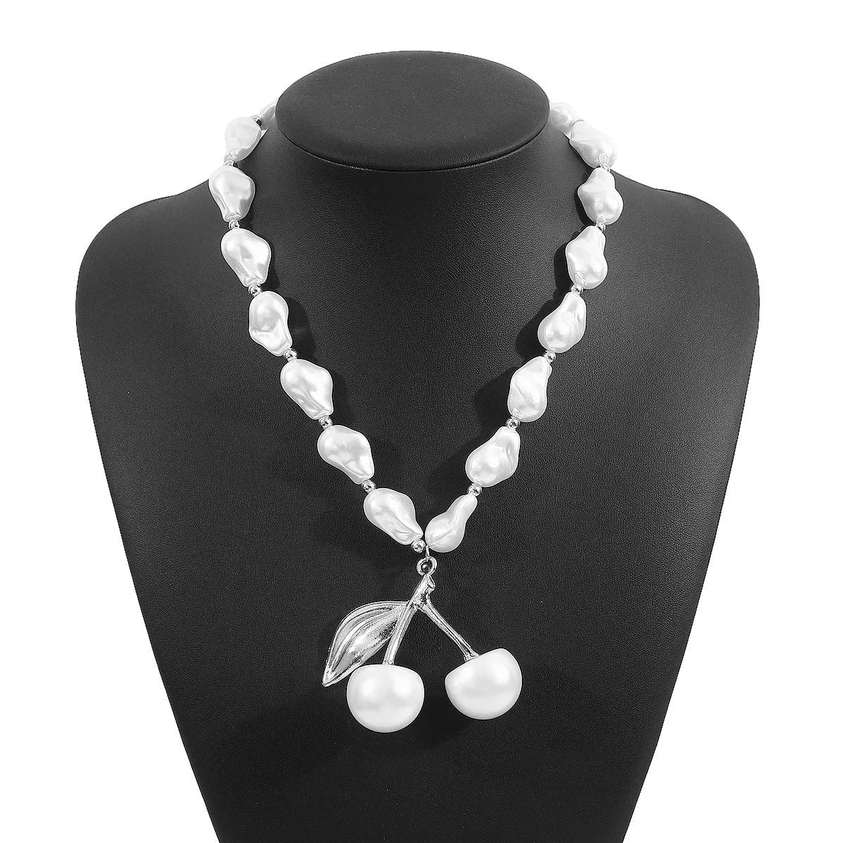 Women's adjustable geometric cherry fruit pearl necklace in gold or white K colour