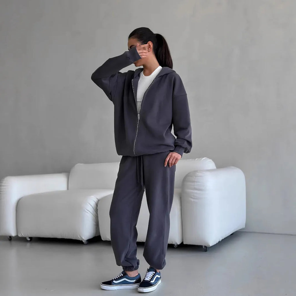 Red loose fit women's long-sleeve coat and trousers two-piece street style set.