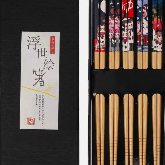 Japanese bamboo chopsticks set with five-colour lucky cat pattern and gift box packaging