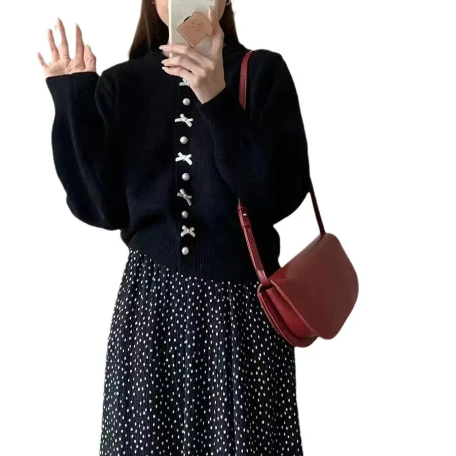 Women's solid colour sweater cardigan with bow detail and pearl buttons