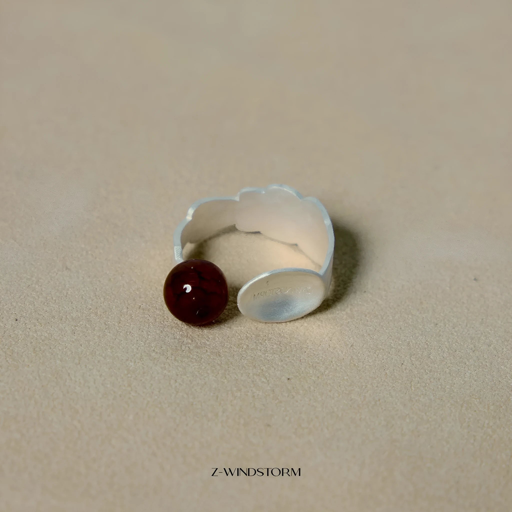 Round spoon stewed pork jewellery set with alloy ring and bracelet featuring diamond shape