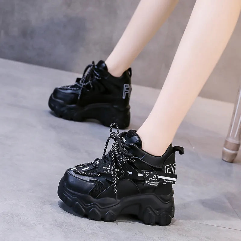 Women's black and white mesh platform sports shoes with cross strap and 6-8cm heel
