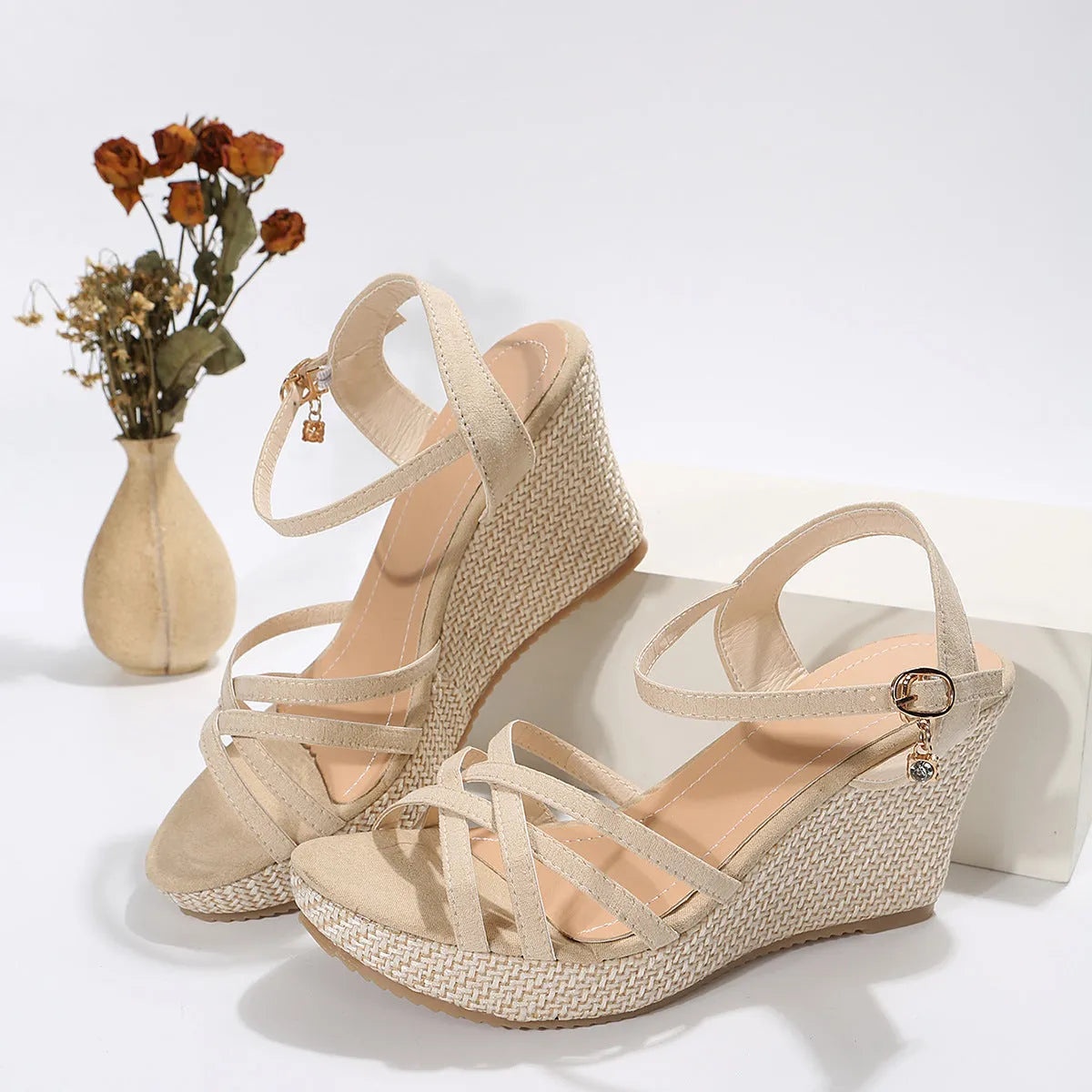 Women's wedge sandals with fish mouth toe in black and beige colour options