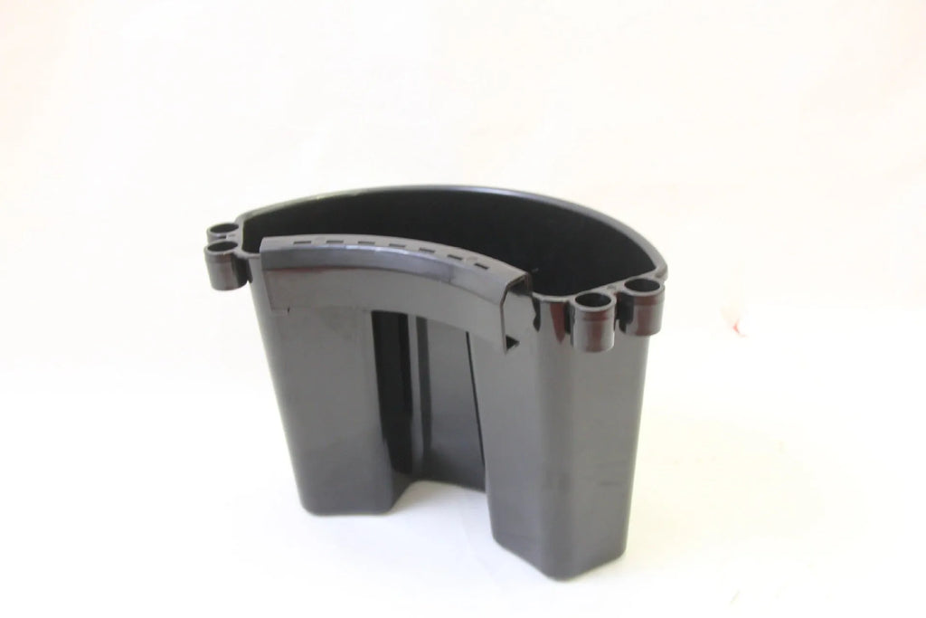 Car washing bucket in choice of four colours: black, red, blue or pink
