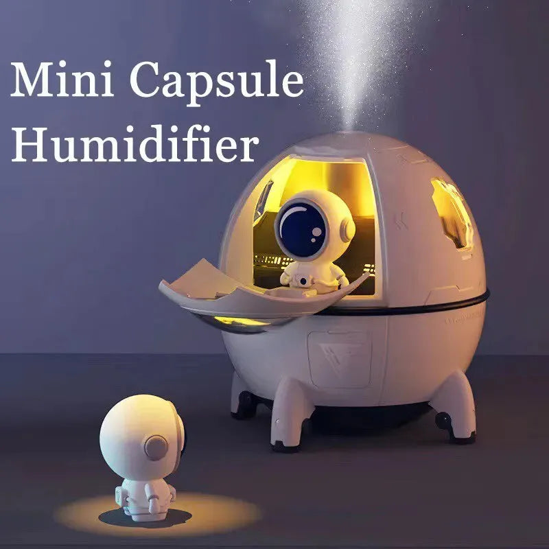 Astronaut-themed desktop USB humidifier with colourful LED lights and 220ml water tank