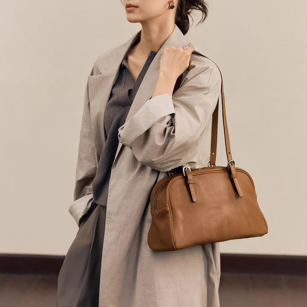 Women's genuine leather retro shoulder bag in horizontal square shape with double straps