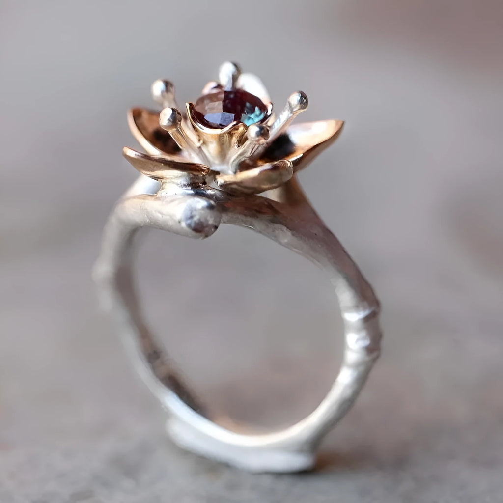 Two-tone silver floral geometric alloy ring for women showing size range from No.5 to No.11